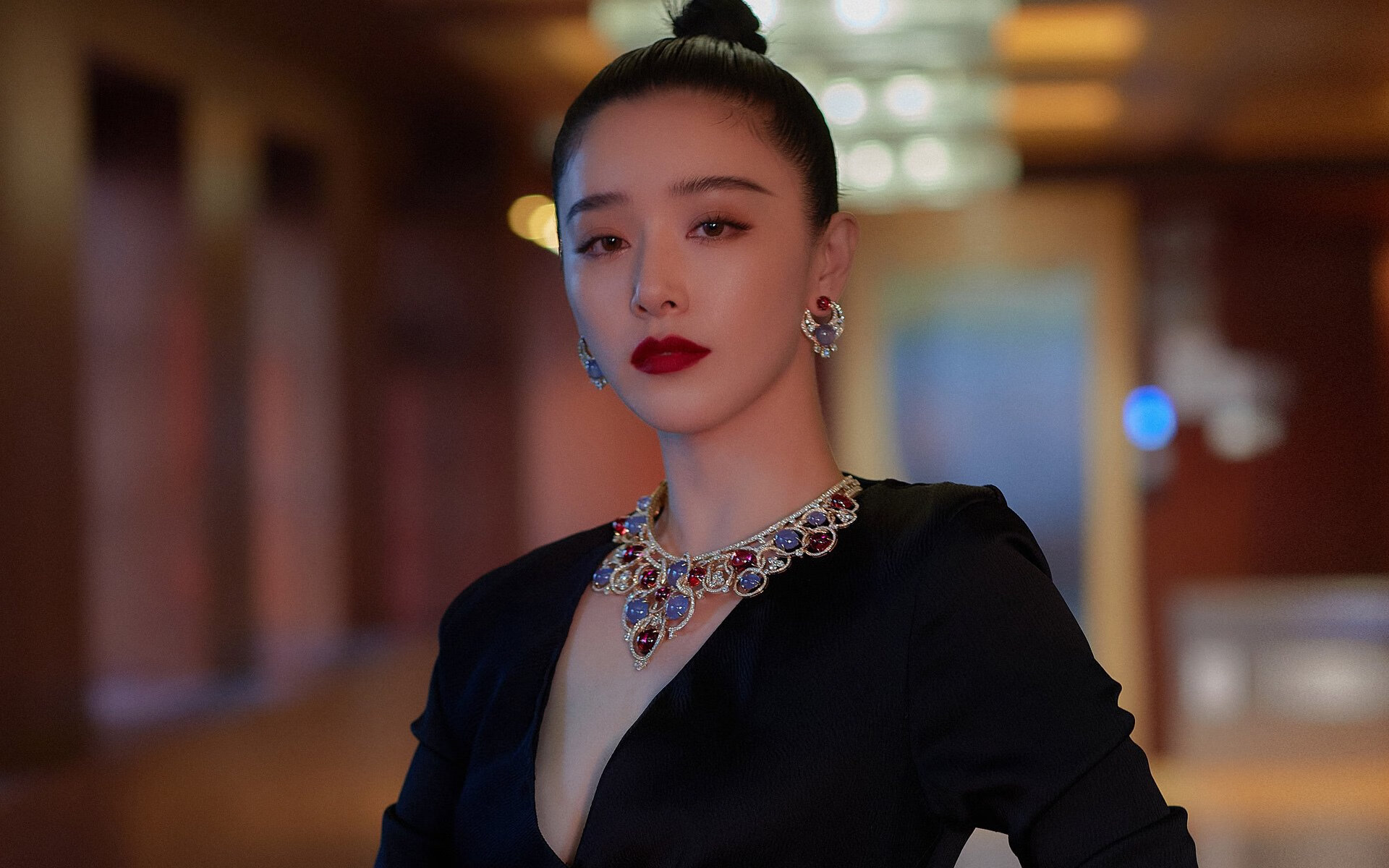 _豪华明星表演赛：娱乐与专业结合的新体验_，明星表演类节目